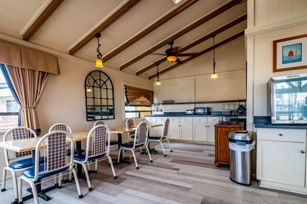 Rodeway Inn At Morro Bay Restaurace fotografie